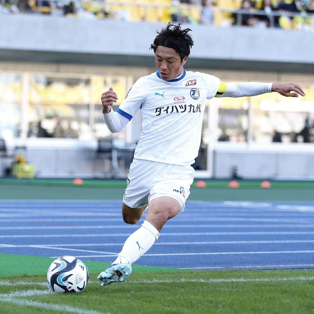 のインスタグラム：「🔵🟡2023明治安田生命J2リーグ第39節⚽️ 試合写真②📷 応援ありがとうございました！  #大分トリニータ #繋 #trinita」