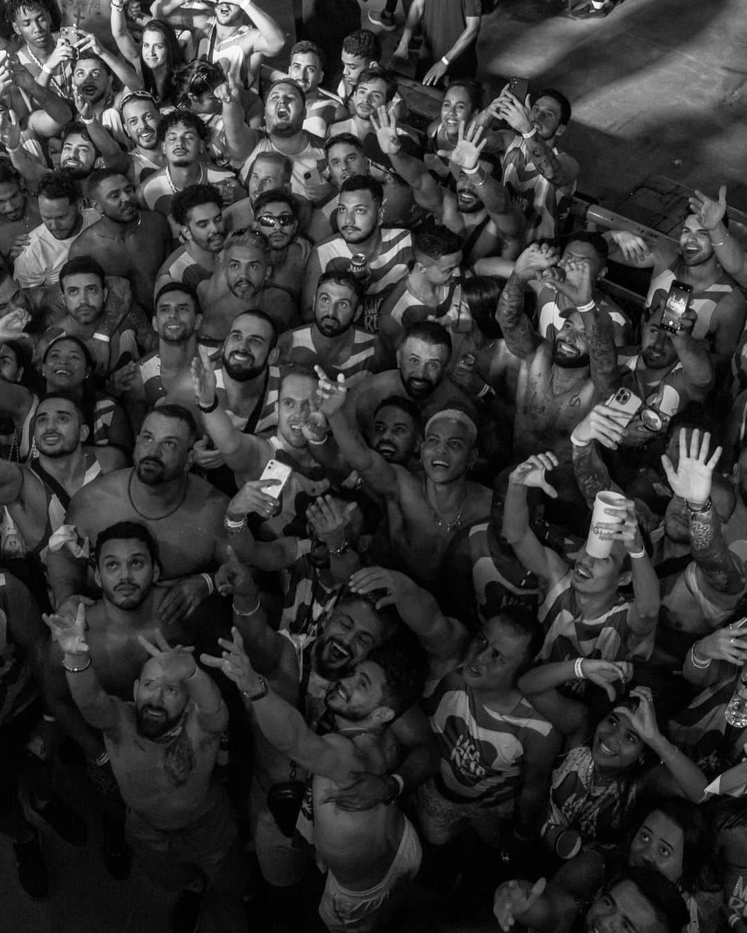 イヴェッチ・サンガロさんのインスタグラム写真 - (イヴェッチ・サンガロInstagram)「Sobre ontem!!! @micaretasdasan foi demais! Rio de Janeiro é uma energia surreal!」10月23日 6時16分 - ivetesangalo