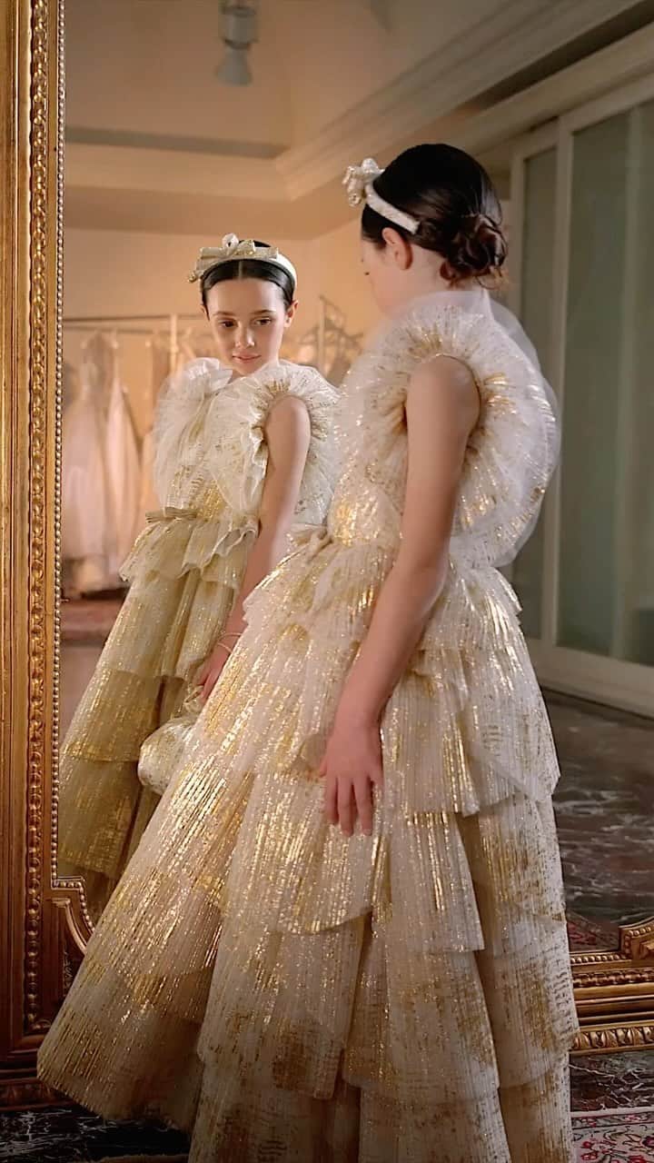 Marchesaのインスタグラム：「Introducing the new Marchesa Kids Couture collection. Delicate tulle details meet sparkling multifaceted stone embellishments, creating depth to make your little one shine. Explore the magic now at Marchesa.com.   #Marchesa #MarchesaKids #MarchesaKidsCouture」
