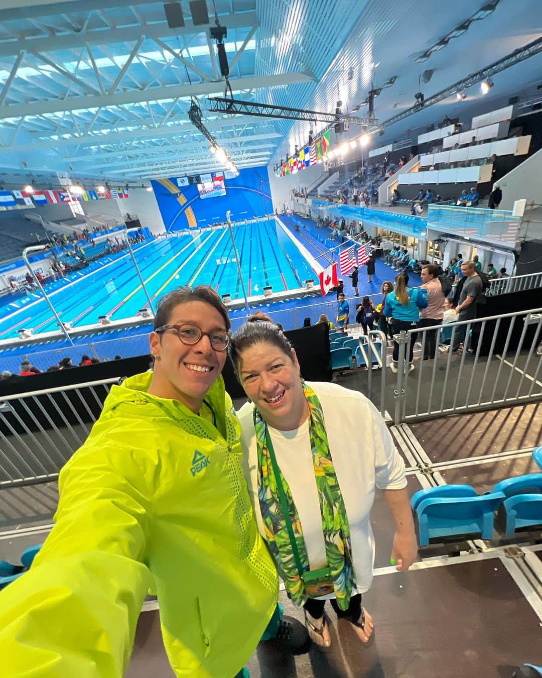 ブランドン・アルメイダのインスタグラム：「Minha melhor torcida! Te amo mãe 💚💛」