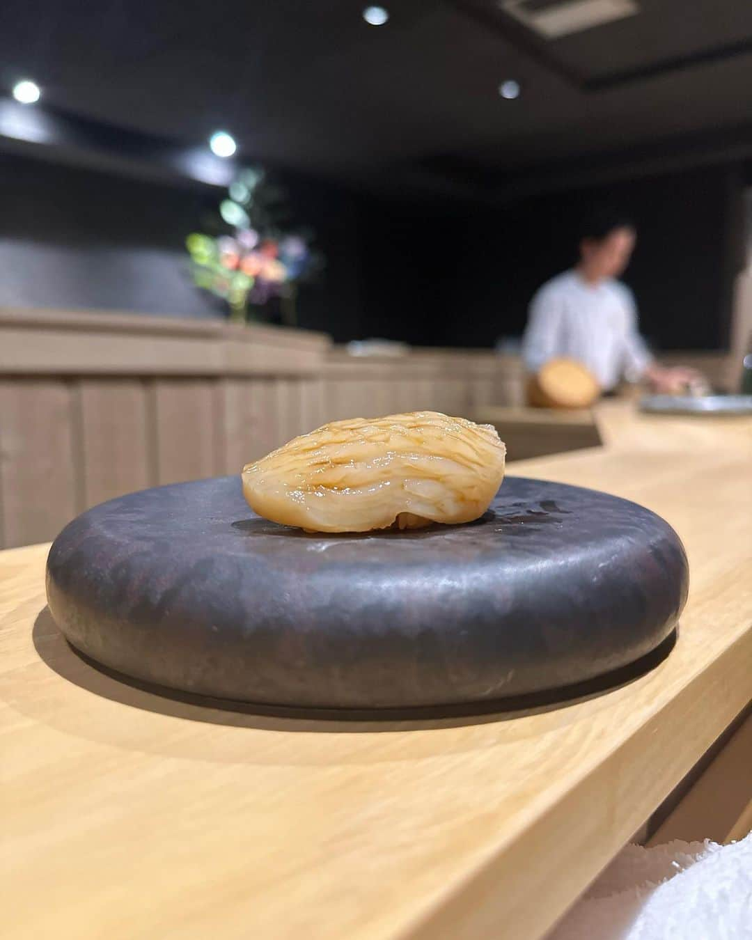 カルフィン・ヨン・ア・ピンさんのインスタグラム写真 - (カルフィン・ヨン・ア・ピンInstagram)「I found the first good sushi restaurant in Holland! 🎉 It’s so good I went twice in one week 😌  #sushi #japanesefood」10月23日 16時00分 - calvinjongapin