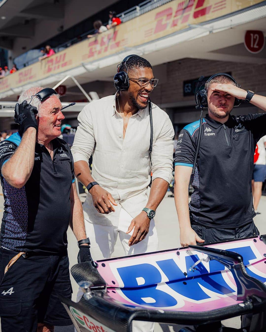 アンソニー・ジョシュアさんのインスタグラム写真 - (アンソニー・ジョシュアInstagram)「Race day at COTA 🌵🇺🇸  Great to finally meet everyone at @alpinef1team and thank you for the warm welcome @f1 fans 🙌🏾」10月23日 7時39分 - anthonyjoshua