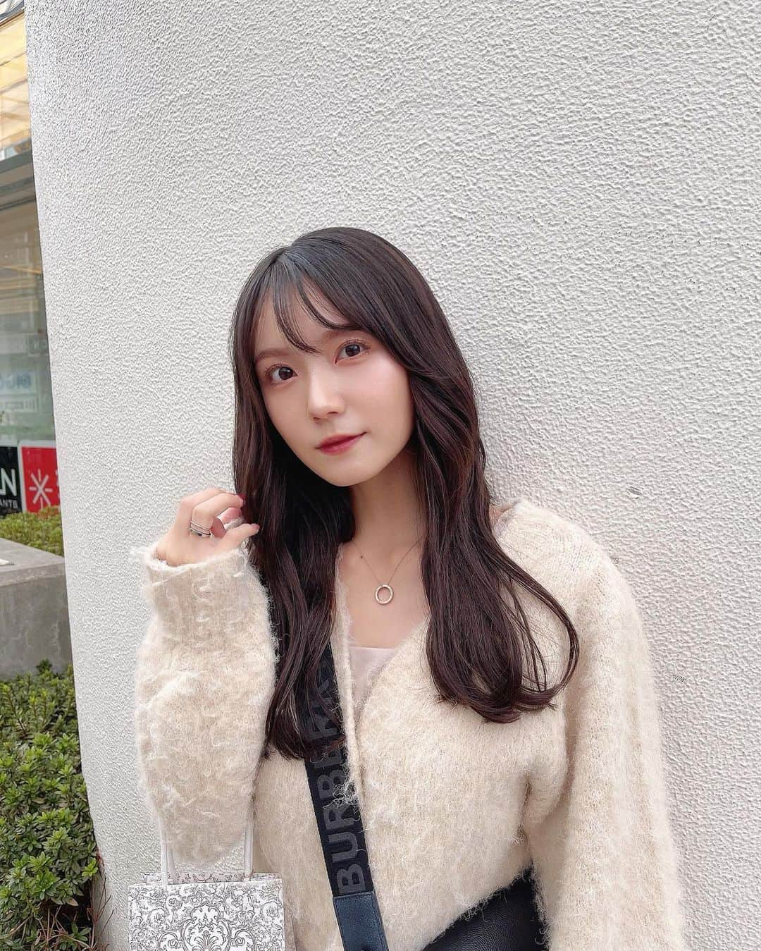 小瀬黎奈さんのインスタグラム写真 - (小瀬黎奈Instagram)「All white 🛒🤍 それとロング好評で嬉しい、、、、❕❤︎」10月22日 22時42分 - 922_reina