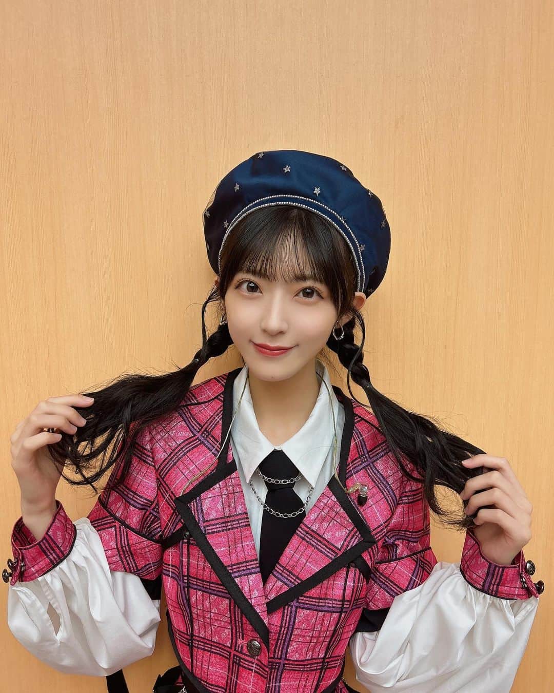 佐藤綺星のインスタグラム：「🌸🤍  武道館コンサート３日間 本当にありがとうございました✨️  新衣装…💗   #akb  #akb48  #佐藤綺星  #04  #fyp」