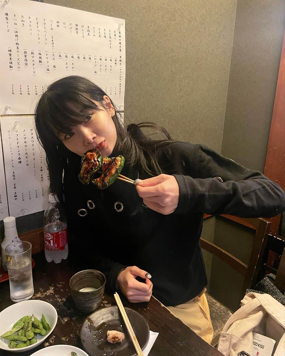 老月ミカのインスタグラム：「食欲の秋ですが、こうみえてファッションを取る秋です。」