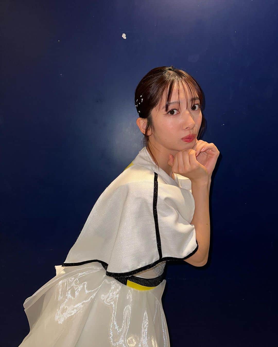 真山りかさんのインスタグラム写真 - (真山りかInstagram)「. ⁡ #オケラディスコ2023 会場の皆さんもニコ生でご覧いただいた皆さんも ありがとうございました！ ⁡ 初の試みでしたが、歌っていると心地よく たくさんの愛に助けられて なんとか皆さんにお届けできました🫶🥺 ⁡ 配信では10/29まで タイムシフト視聴できますので ぜひご覧くださいね〜☺️ ⁡ #まやまにあ ⁡ .」10月22日 23時28分 - ma_yama_official