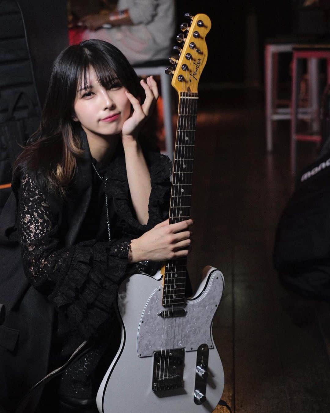 森脇加奈子のインスタグラム：「テレキャスちゃん愛❤︎  #guitar #telecaster #Fender  #photogaphy #Faulieu #girlsband #rock  #vocal #guitarvocal  #guitarist #guitarplayers #japanesegirl #followme」