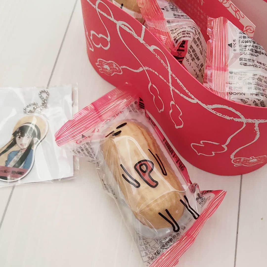 越中睦士さんのインスタグラム写真 - (越中睦士Instagram)「#スパイファミリー #ピーナッツ最中  #SPYFAMILY」10月22日 23時31分 - makotokoshinaka
