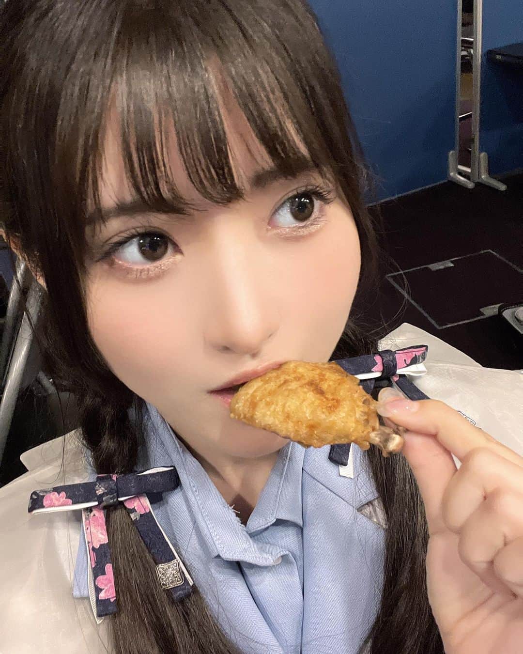 小鳥遊るいさんのインスタグラム写真 - (小鳥遊るいInstagram)「名古屋！♡  手羽先もぐもぐ、 これから全国でみんなに会えると思うとハッピーすぎる🫶」10月22日 23時35分 - pipipi_br