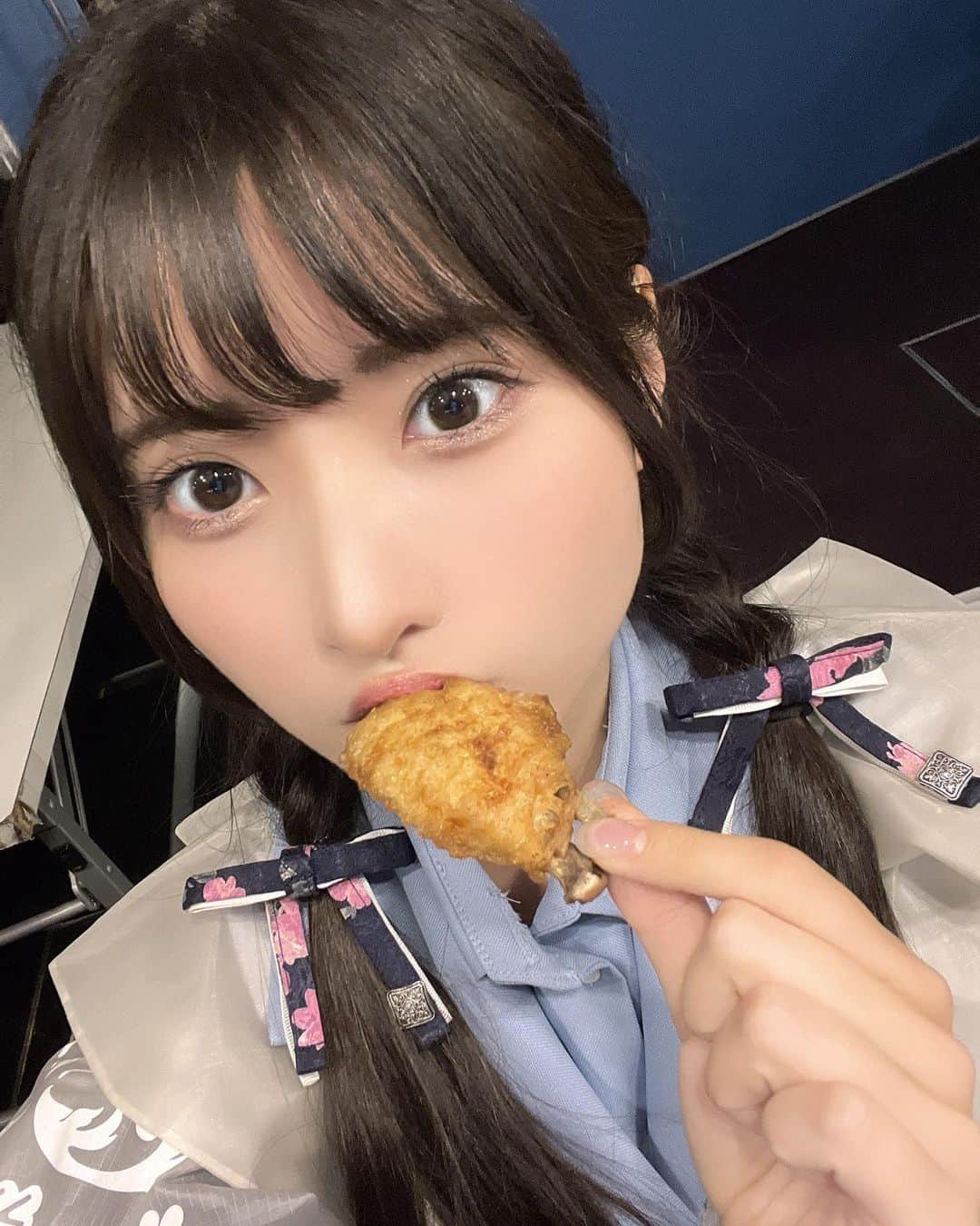 小鳥遊るいさんのインスタグラム写真 - (小鳥遊るいInstagram)「名古屋！♡  手羽先もぐもぐ、 これから全国でみんなに会えると思うとハッピーすぎる🫶」10月22日 23時35分 - pipipi_br