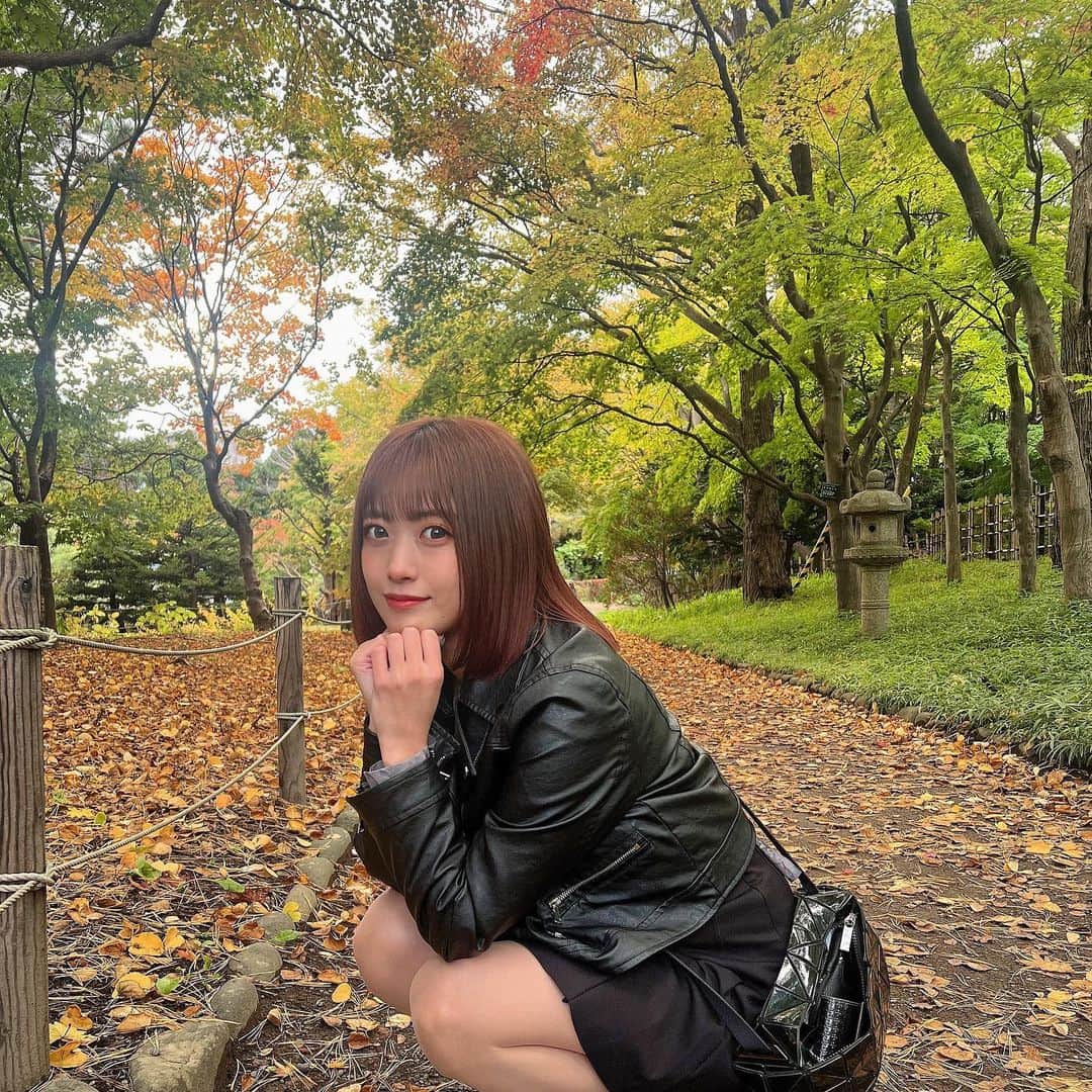北出彩のインスタグラム：「もう北海道は秋ってより冬のにおいがするね〜寒🍂 . . #sapporo #portrait  #instagood #l4likes」