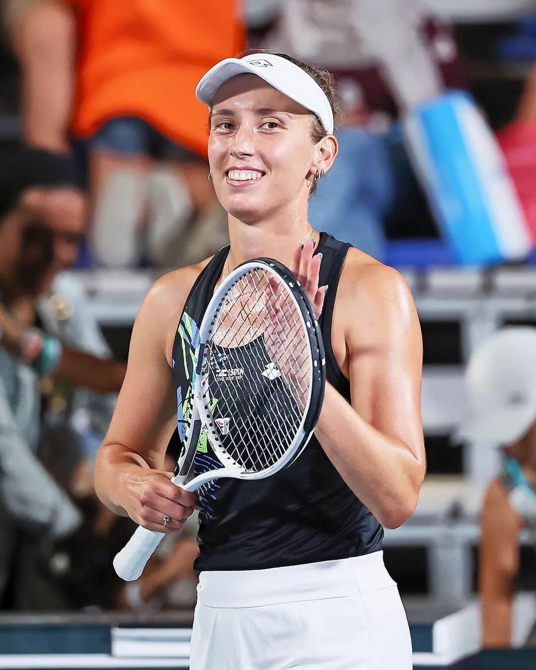 WTA（女子テニス協会）さんのインスタグラム写真 - (WTA（女子テニス協会）Instagram)「Elise loves Monastir. Monastir loves Elise ❤️   @mertenselise defends her title with a 6-3, 6-0 win over top seed Paolini.  #JasminOpen」10月22日 23時59分 - wta