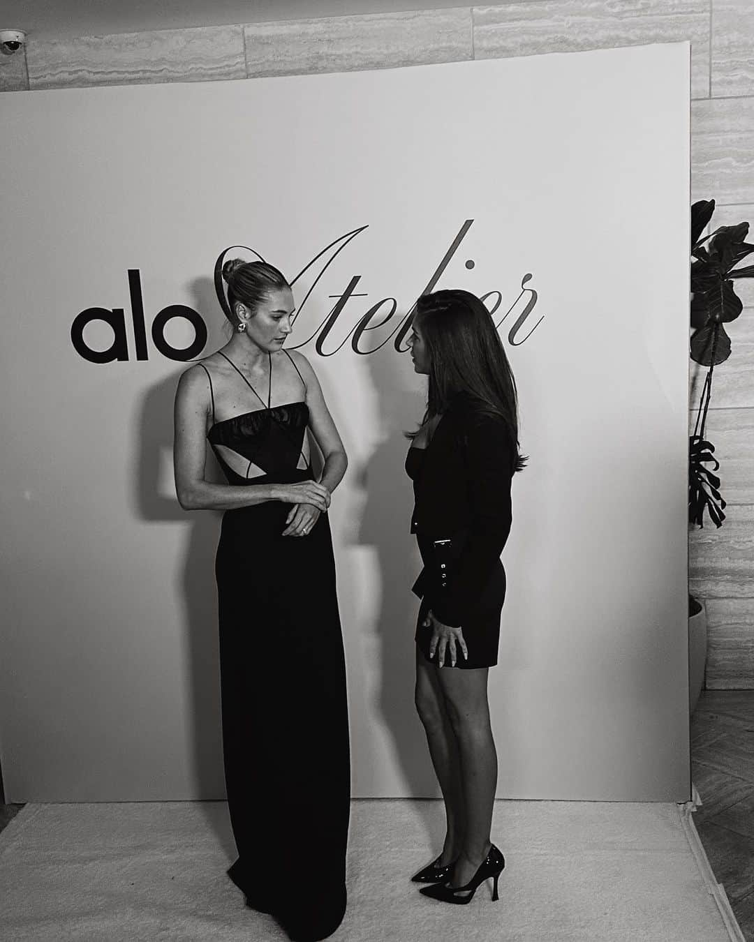 アリッサ・リンチさんのインスタグラム写真 - (アリッサ・リンチInstagram)「brought mama to meet my @alo fam」10月23日 0時06分 - alyssalynch