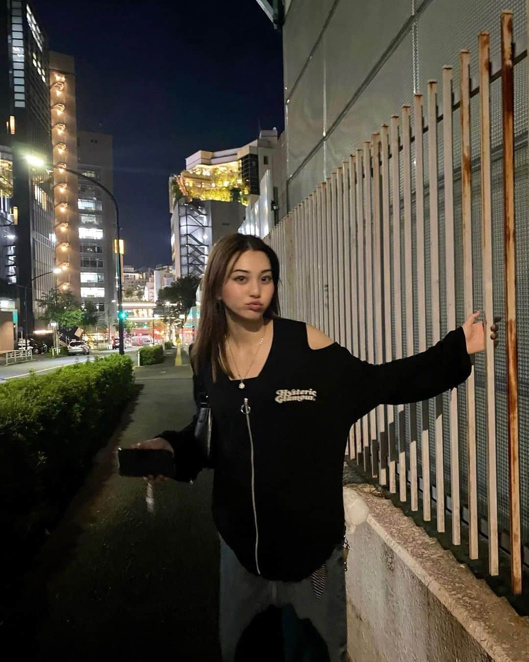 のインスタグラム：「ーーーーーーーーーーーーーーー おやすみ🌙 明日からもがんばろうねっ」