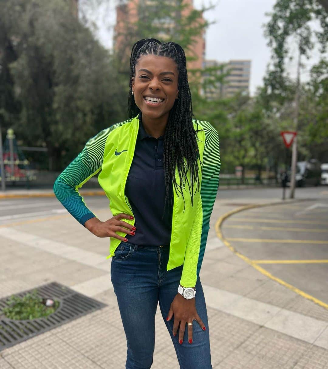 フェルナンダ・ロドリゲスのインスタグラム：「Passando para lembrá-los que hoje tem mais vôlei no canal @timebrasil no YouTube!!!! ⏰ 13:30  Deixei o link no story para vocês  #vaibrasil🇧🇷  #santiago2023」