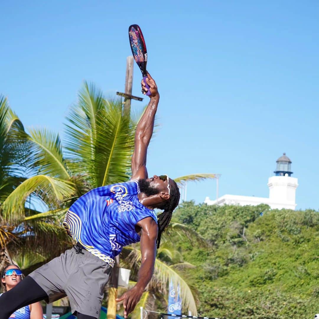 ケネス・フェリードのインスタグラム：「@kennethfaried35 en el Puerto Rico Beach Tennis Open de @bebeachtennis (octubre 22, 2023) • • #beachtennis #beachtennispuertorico #puertorico #beachtennisplayer #beach #beachday #beachsports #basketballplayer #sonyalpha #sonya6400 #sonyphotography #sonyalphaphotography #beachphotography #sportsphotography #portrait」