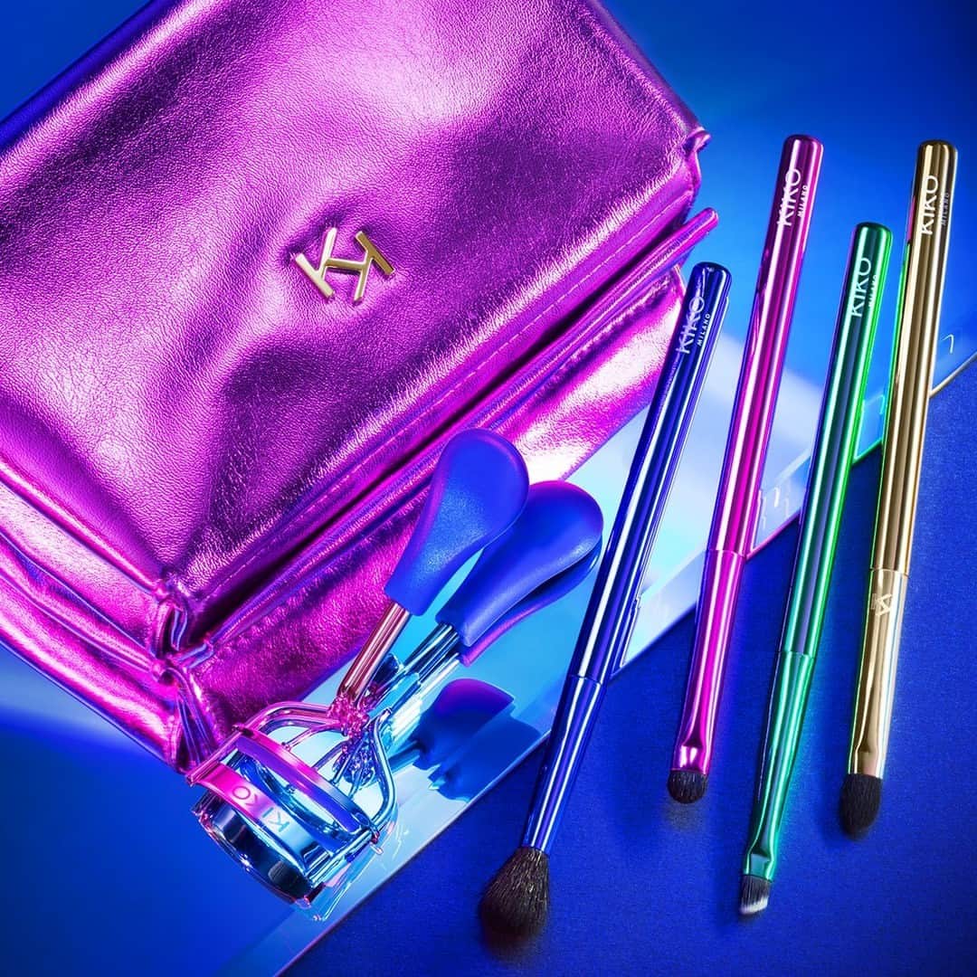 KIKO MILANOのインスタグラム：「Ready for a night out on the town? 💃 Let our new #KIKONightWonders accessories collection be your go-to, and make a bold statement with your stunning makeup looks 🤩⁣ *Eyelashes Guru & Spotlight Eyes Eye Brushes Set arriving soon, stay tuned!⁣ ⁣ Makeup Organizer - Eye Brush Set - Eyelash Curler」