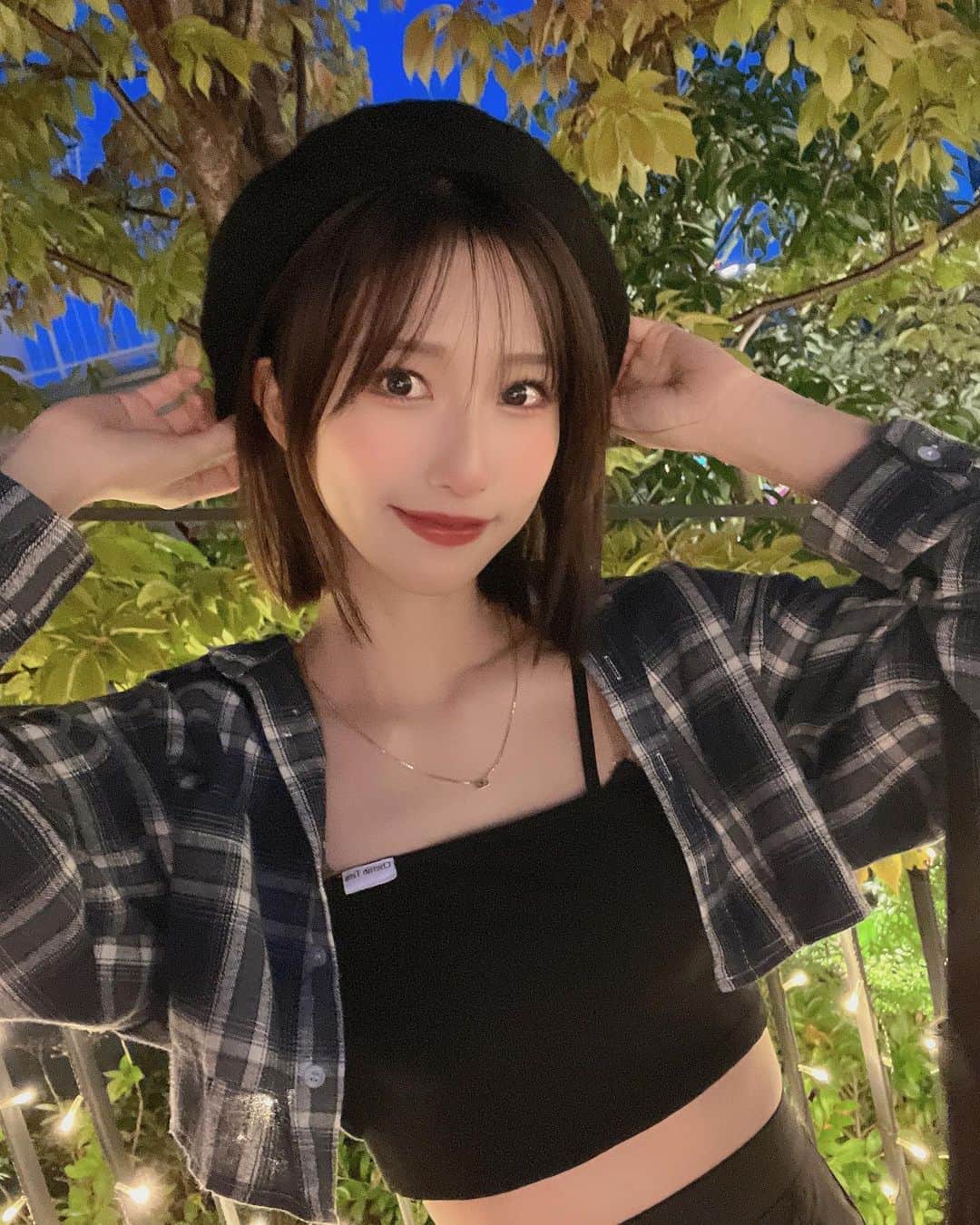 安田玲のインスタグラム：「⁡  ⁡ ⁡夕方は流石にもう寒くなりましたお腹🫢  ⁡ ⁡ ⁡ #japan #モデル撮影 #カメラマン募集 #被写体モデル #コーデ#ファッション#プチプラコーデ #shein #ベレー帽 #ファッション #インフルエンサー #selfie #モデル #japan #表参道 #俳優 #く女優 #サロンモデル #f4f#followｍe #follow4followback #fyp #likeforlikes #like4likes #likeme #팔로우 #데일리록 #코디 #instagood #赞 #粉我 #时装」