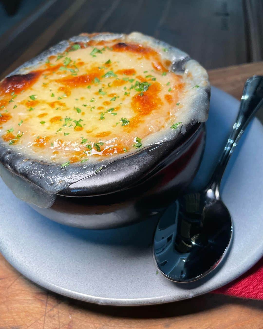 Outback Steakhouseのインスタグラム：「Enjoying French Onion Soup in a cauldron is peak Halloween spirit」