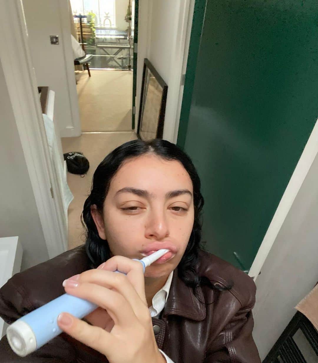 Nylon Magazineのインスタグラム：「Sundaycore bbs 📸 @charli_xcx」