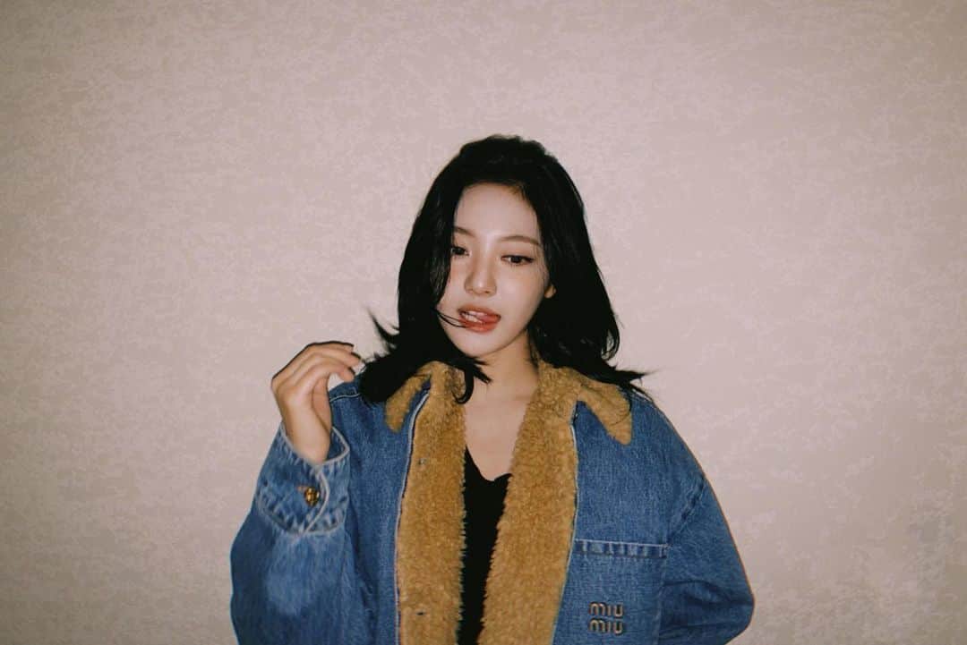 NINGNINGのインスタグラム：「HBD NN🖤」