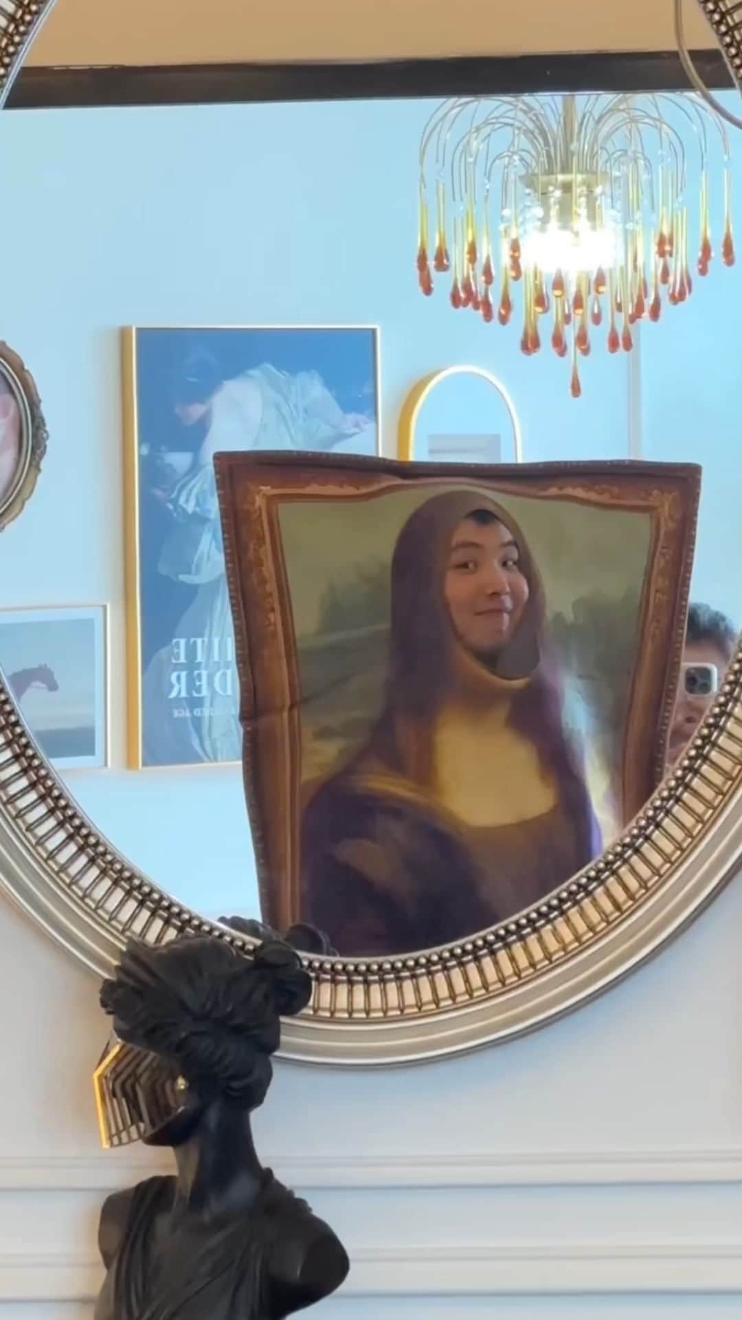 SHEINのインスタグラム：「Da Vinci could never... 🤣 Suit up with our museum-on-the-move costume that's truly a work of art 🖼️🧑‍🎨  🔎19981827  #SHEINhalloweenparty #SHEIN #SHEINforAll #SHEINstyle #fashion #chic #saveinstyle」