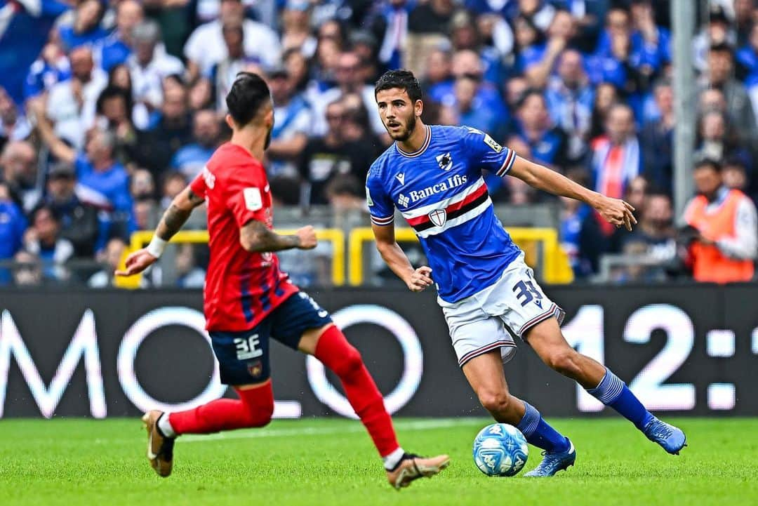 UCサンプドリアさんのインスタグラム写真 - (UCサンプドリアInstagram)「📸 GALLERY  Gli scatti di #SampCosenza, 10.a giornata di #SerieBKT.  #ForzaDoria 🔵⚪️🔴⚫️⚪️🔵」10月23日 3時11分 - sampdoria