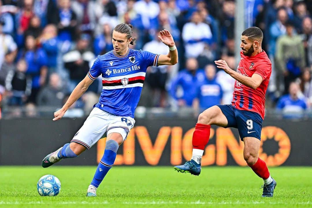 UCサンプドリアさんのインスタグラム写真 - (UCサンプドリアInstagram)「📸 GALLERY  Gli scatti di #SampCosenza, 10.a giornata di #SerieBKT.  #ForzaDoria 🔵⚪️🔴⚫️⚪️🔵」10月23日 3時11分 - sampdoria