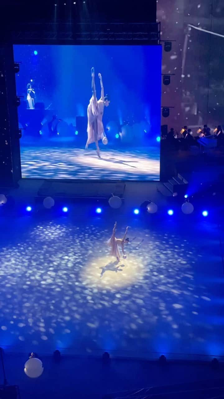 エカテリーナ・セレズネワのインスタグラム：「Юбилейное шоу Алексея Немова «Легенды спорта» @alexey_nemov @nemovshow  Спасибо всем организаторам, спортсменам, участникам и, конечно же, ЗРИТЕЛЯМ! Эти моменты на ковре бесценны!❤️」