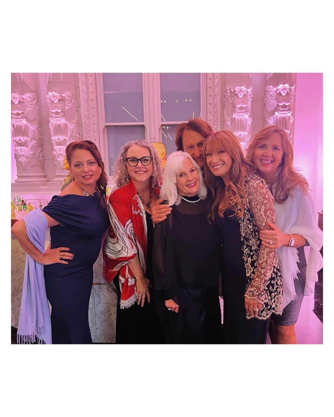 ジェーン・シーモアさんのインスタグラム写真 - (ジェーン・シーモアInstagram)「We’re honoured to be ...