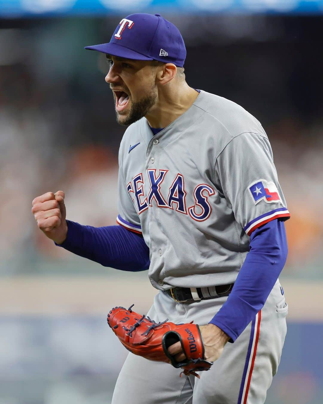 MLBさんのインスタグラム写真 - (MLBInstagram)「The @Rangers will send Big Game Nate to the mound hoping to force #ALCS Game 7. Eovaldi is 3-0, 2.29 ERA (5 ER / 19.2 IP) in 3 starts this #postseason.」10月23日 4時01分 - mlb