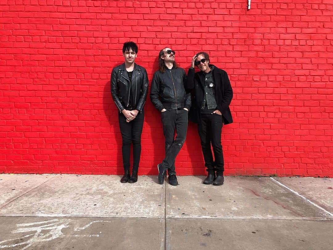 A Place to Bury Strangersのインスタグラム：「Just the crew hanging before our sound check at @thebrooklynmonarch for tonight’s show with @high.asfuckband and @xiuxiuforlife. See you all in a  couple of hours 🔥」