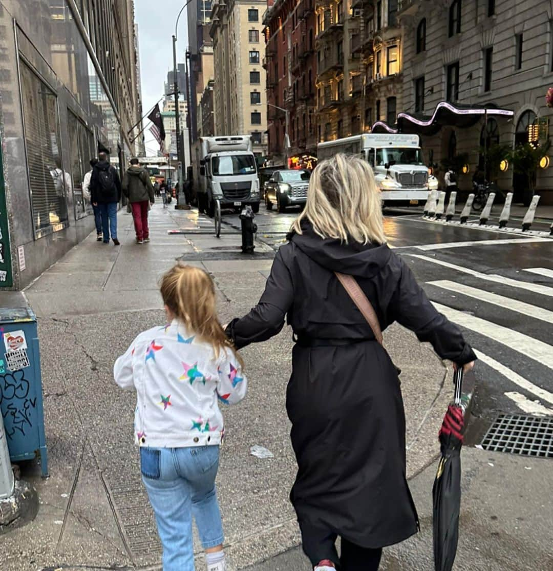 シェーン・ローリーさんのインスタグラム写真 - (シェーン・ローリーInstagram)「New York weekend with my girls…. Love this city 😍」10月23日 5時02分 - shanelowrygolf