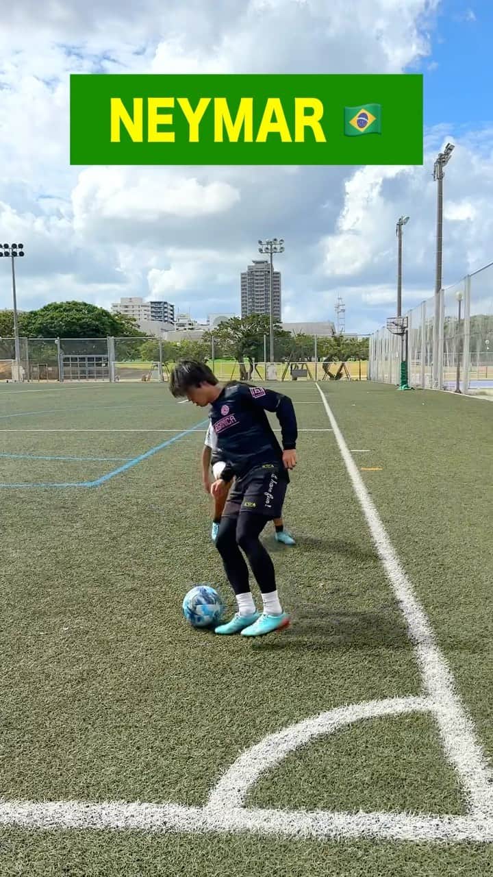 タクヤのインスタグラム：「Which player are you?😁 ⁡ ネイマールのシャペウ🔥 ⁡ @regate_takuya」