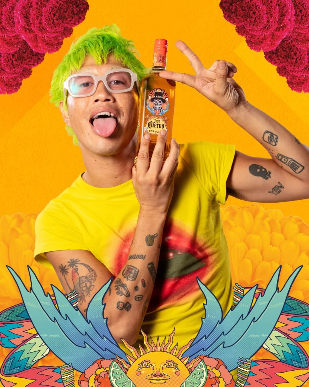 Jose Cuervo Japanのインスタグラム：「Marzy(@marzy_prpr)が持っているのは、死者の日限定ボトル！⁠ 今年のボトルはパーティーにお土産として持っていっても盛り上がる、メキシカンなデザイン！:cactus:⁠ お部屋にコレクションとして飾るのもいいかも?⁠ .⁠ .⁠ .⁠ #クエルボ #ホセクエルボ #テキーラ #ライム #テキーラショット #お酒 #カクテル #死者の日 #クエルボボトル ⁠」