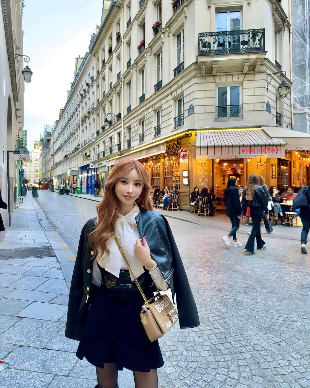 藤咲めいさんのインスタグラム写真 - (藤咲めいInstagram)「楽しかった🥰🫶🏻  . . #paris #ootd」10月23日 17時05分 - meyf333