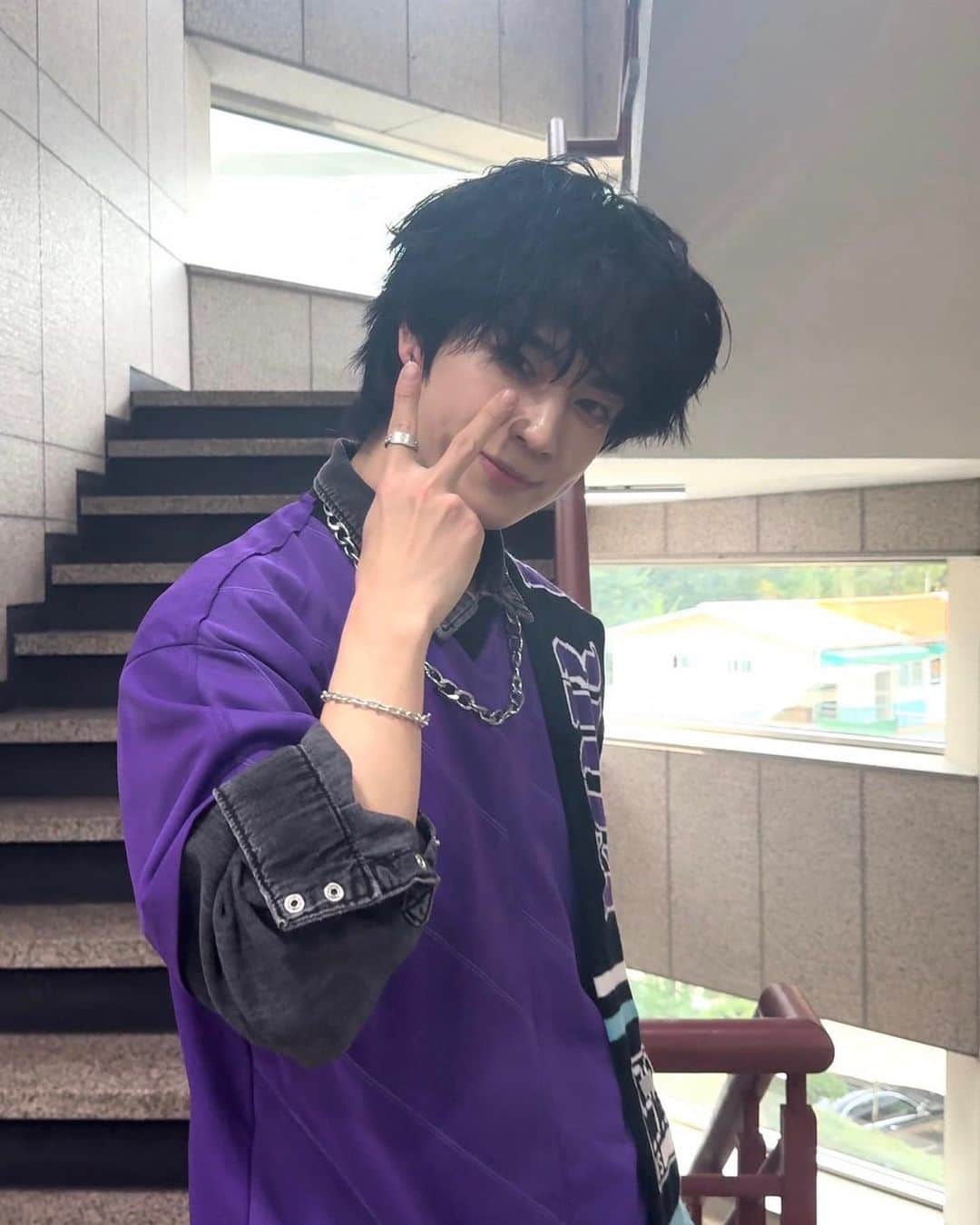 INIさんのインスタグラム写真 - (INIInstagram)「SBS人気歌謡　INKIGAYO に出演させてもらいました！ よく見るこの場所で写真撮ったよー🕺TikTokもここで踊らしてもらったのでみてくれたら嬉しいな🫶  #인기가요 #inkigayo #INI #佐野雄大 #SANOYUDAI #INInstagram」10月23日 17時10分 - official__ini