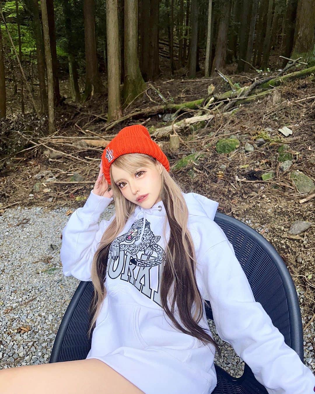 アンジェリカのインスタグラム：「🌲🫶🏻ʚ😇ɞ」