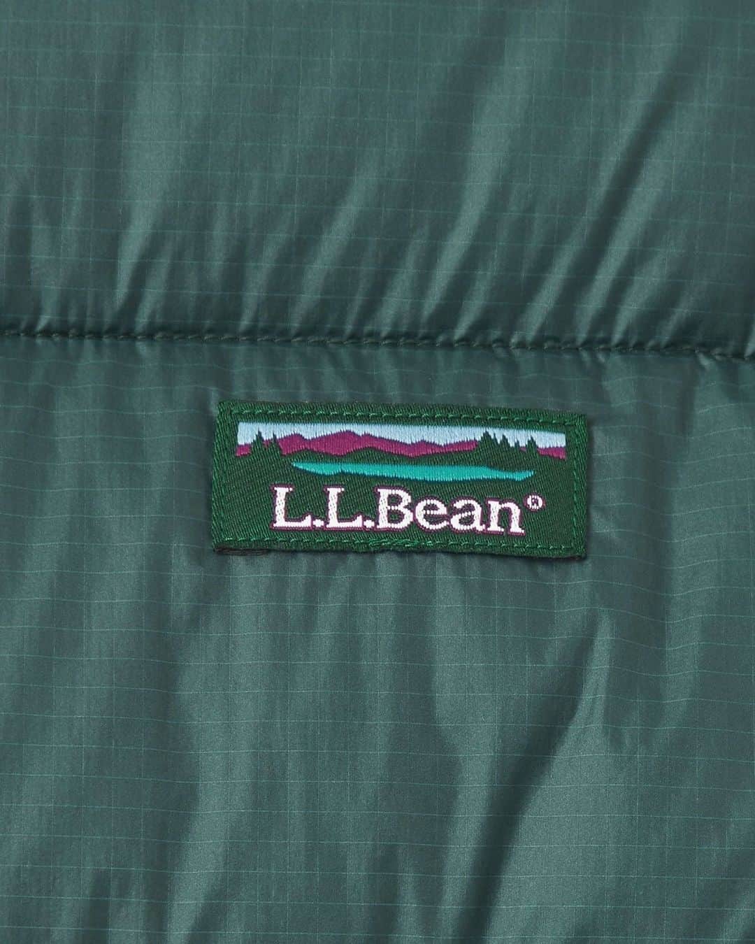 green label relaxingさんのインスタグラム写真 - (green label relaxingInstagram)「進化するスタンダード＜L.L.BEAN JAPAN EDITION＞を要チェック！   本格的なアウトドアアイテムから、街着でも使いやすいデザインのものまで、幅広く人気な＜L.L.Bean＞から、 2023 年から始まった日本企画のJAPAN EDITIONのアイテムをご紹介します。  往年のアーカイブに最大限のリスペクトを払いながら、日本の気候やライフスタイル、 体型に合わせて素材や形を進化させた次のスタンダードを目指すコレクションです。  今回はフリース スナップ プルオーバーと中綿ベストをセレクト。  今期のグリーンレーベル リラクシングのご提案のポイントでもあるレイヤードにも相性の良いアイテムですので ぜひチェックしてみてください✨  ■＜L.L.Bean＞SOLON FLEECE フリース スナップ プルオーバー ¥19,800 No:32124992799  ■＜L.L.Bean＞フェアフィールド 中綿 ベスト ¥29,700 No:32254993636     #greenlabelrelaxing  #グリーンレーベルリラクシング #glr23aw #メンズファッション   #LLBEAN #LLBEANJAPANEDITION #スナッププルオーバー #フリース #エルエルビーン #中綿ベスト #ベスト #プリマロフト #SOLONFLEECE #フェアフィールドベスト #レイヤード #アウトドア #アウトドアミックス #アウトドアアイテム #メンズ秋服 #メンズ秋コーデ #レイヤードコーデ #重ね着 #トレンド #トレンドアイテム #トレンドコーデ #秋服おすすめ #冬服 #メンズ冬コーデ #冬アウター」10月23日 15時53分 - ua_greenlabel