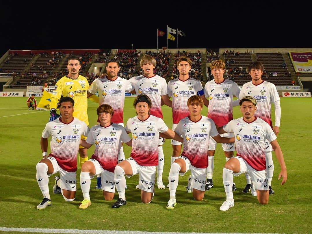 櫻内渚のインスタグラム：「みんなが笑って終われるシーズンにする。  #fc今治 #突き進め光射す方へ #3」