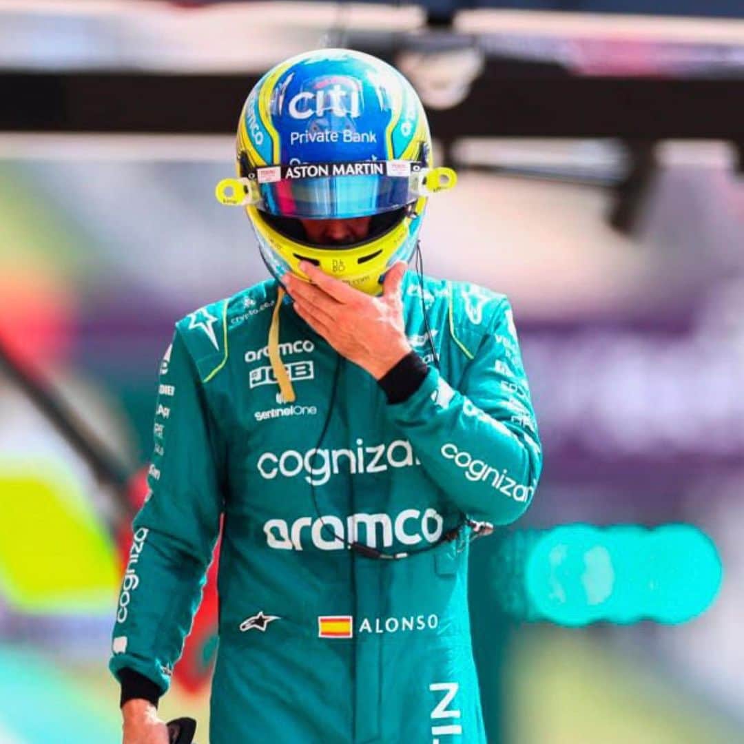 フェルナンド・アロンソさんのインスタグラム写真 - (フェルナンド・アロンソInstagram)「Fun race and lots of pace today, coming back from the pit lane to score points with both cars. A small failure forced us to stop, but lots of information and good feelings to arrive in Mexico stronger.  Thank you to the entire team for the work done this weekend. @astonmartinf1 #f1 #austin #astonmartin」10月23日 8時16分 - fernandoalo_oficial