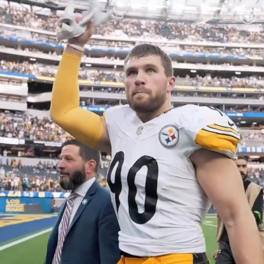 ピッツバーグ・スティーラーズのインスタグラム：「TJ TJ TJ 🗣️  #HereWeGo | #SteelersNation」