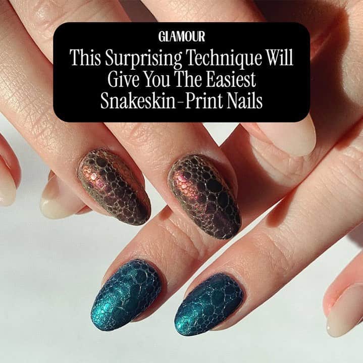 Glamour Magazineさんのインスタグラム写真 - (Glamour MagazineInstagram)「Our latest obsession? Snakeskin nails. 🐍😍 Learn how to DIY this #nail design at the link in bio.」10月23日 8時53分 - glamourmag