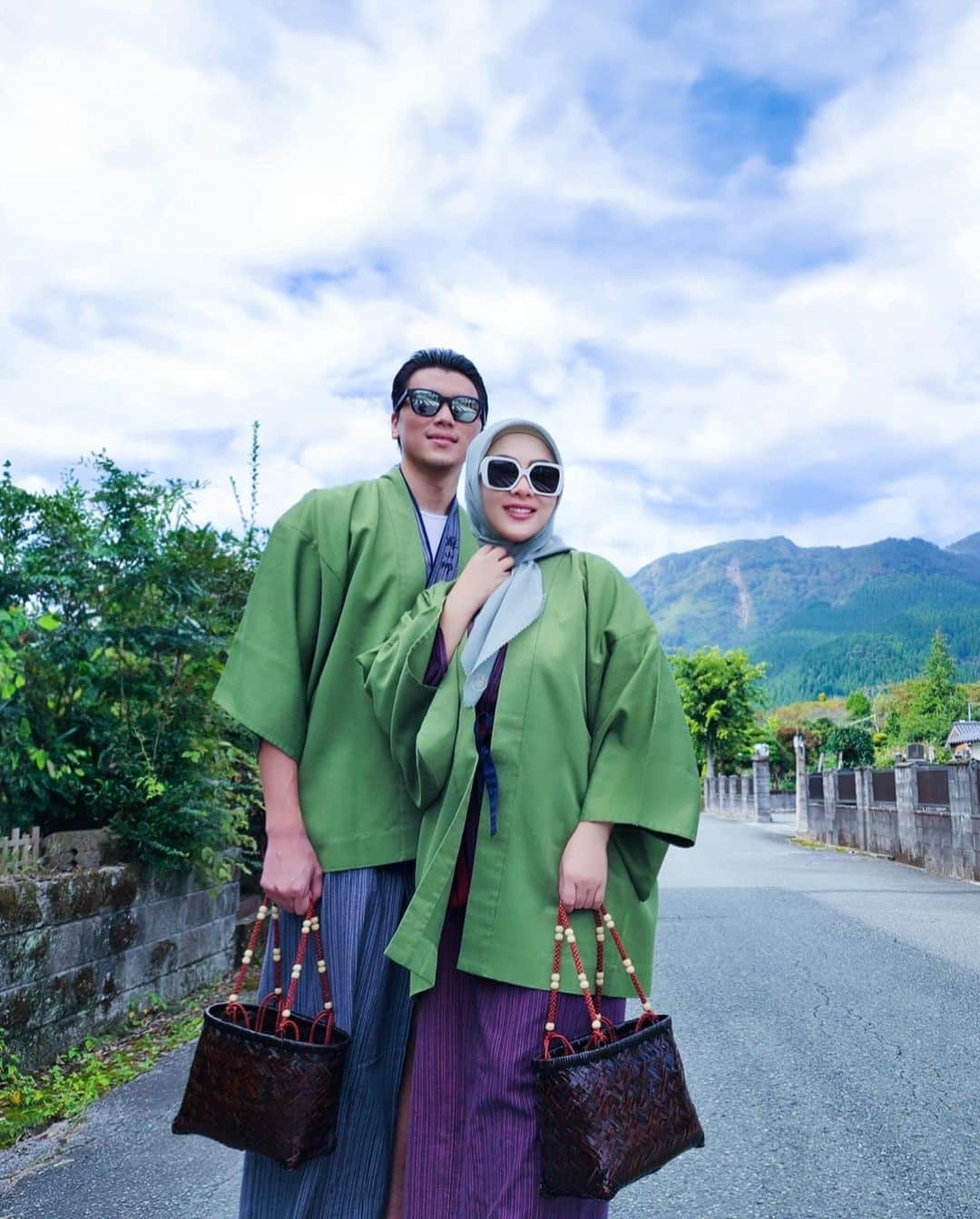 Syahriniさんのインスタグラム写真 - (SyahriniInstagram)「•  ~ Tak Lengkap Rasanya Tinggal Di Ryokan Tak Memakai Yukata, Dan Tak Merasakan Khasiatnya Berendam Di Onsen ( Natural Hot Spring ) ~  _____________________ ~𝓢𝓨𝓡~ _____________________  #PrincesSyahrini #Yukata_Onsen_NaturalHotSpring #Kyusu_Japan #October2023」10月23日 9時03分 - princessyahrini