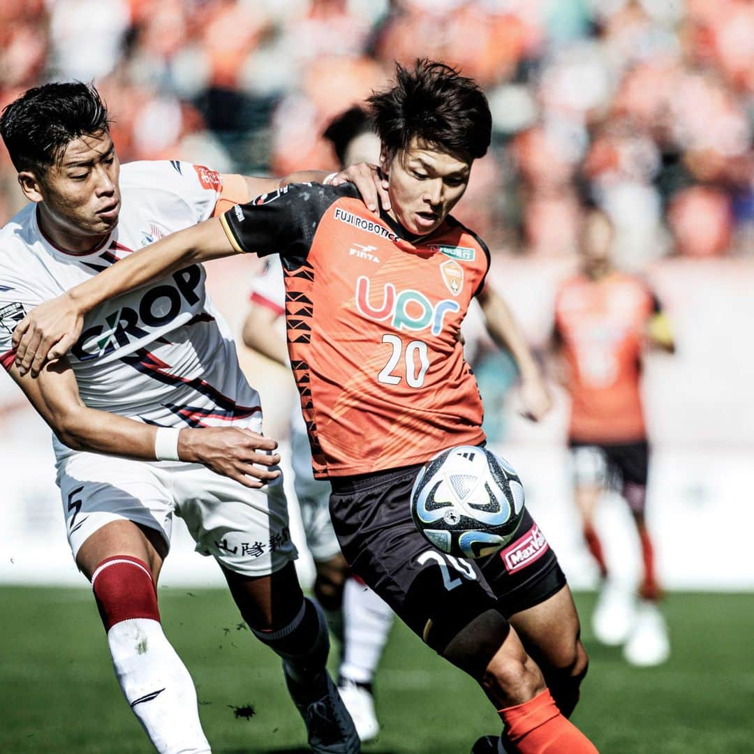 レノファ山口FCさんのインスタグラム写真 - (レノファ山口FCInstagram)「10.22🆚岡山 カメラマン菓子谷さんのピックアップフォト！ #renofa #矢島慎也 #関憲太郎 #高橋秀典 #梅木翼 #沼田圭悟 #平瀬大 #河野孝汰 #大槻周平 #池上丈二」10月23日 9時10分 - renofa_yamaguchi