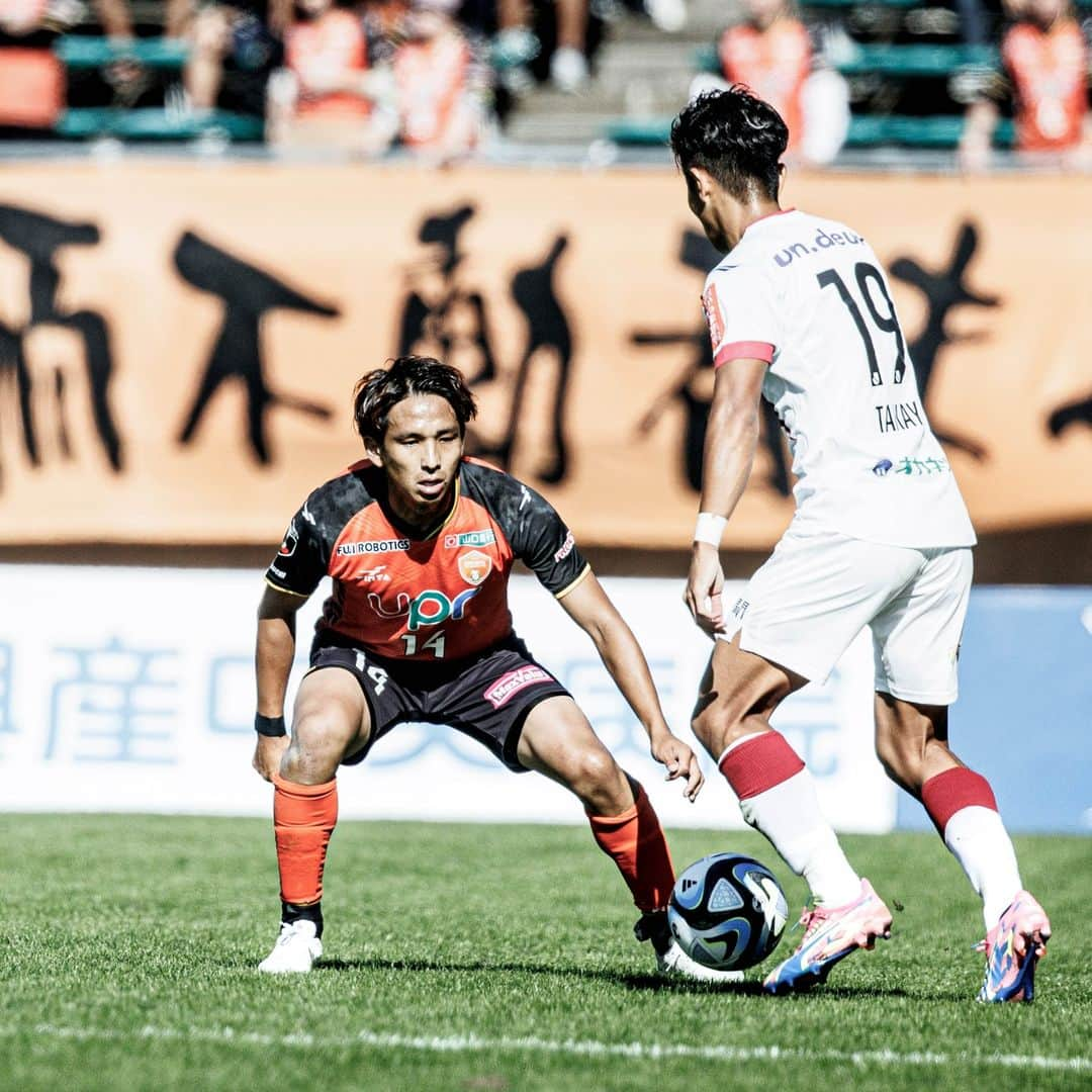 レノファ山口FCさんのインスタグラム写真 - (レノファ山口FCInstagram)「10.22🆚岡山 カメラマン菓子谷さんのピックアップフォト！ #renofa #矢島慎也 #関憲太郎 #高橋秀典 #梅木翼 #沼田圭悟 #平瀬大 #河野孝汰 #大槻周平 #池上丈二」10月23日 9時10分 - renofa_yamaguchi