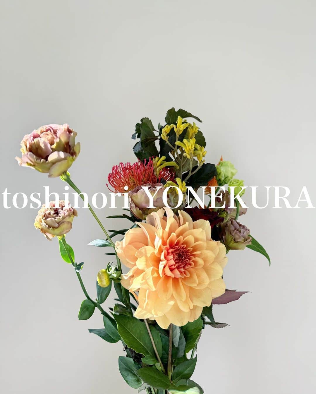 米倉利紀のインスタグラム：「お誕生日月のサプライズ  お店の方のセンス👍 こんなサプライズがあるんだね。  #青山フラワーマーケット #プレゼント」