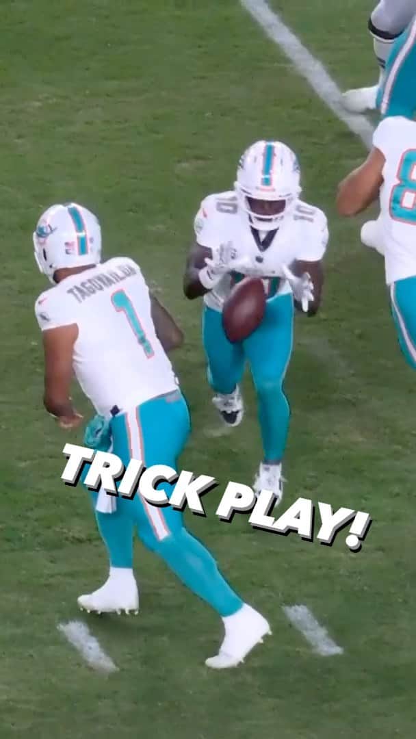 マイアミ・ドルフィンズのインスタグラム：「Dolphins breaking out the trick plays early! 📺: NBC & Peacock  (Via: NFL)」