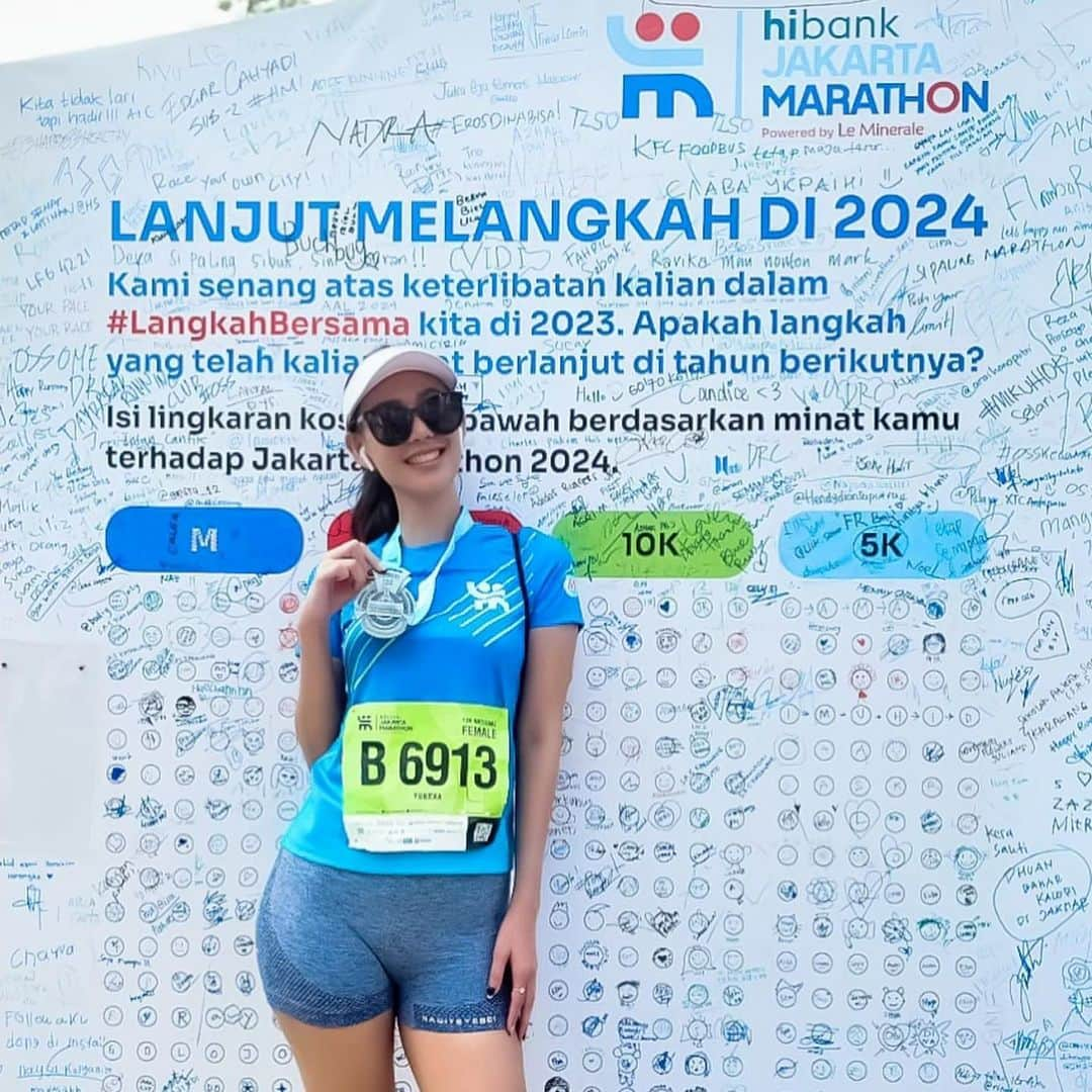 ユニ・エキアのインスタグラム：「Finish strong 10k 🏅 @jakartamarathon」