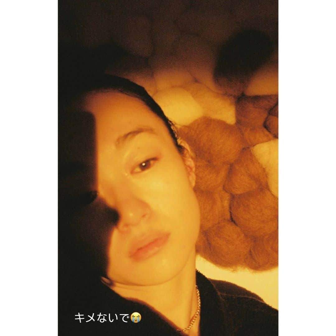 小野ゆり子さんのインスタグラム写真 - (小野ゆり子Instagram)「スワイプ危険です。 めっちゃ鼻に付く自撮りたちは譲り受けたビッグミニのわからなすぎる露出補正や光の研究です👩🏻‍🔬 お友達の皆さん会ったら写真撮らせてください👩🏻‍🏫」10月23日 10時14分 - yurikoono_official